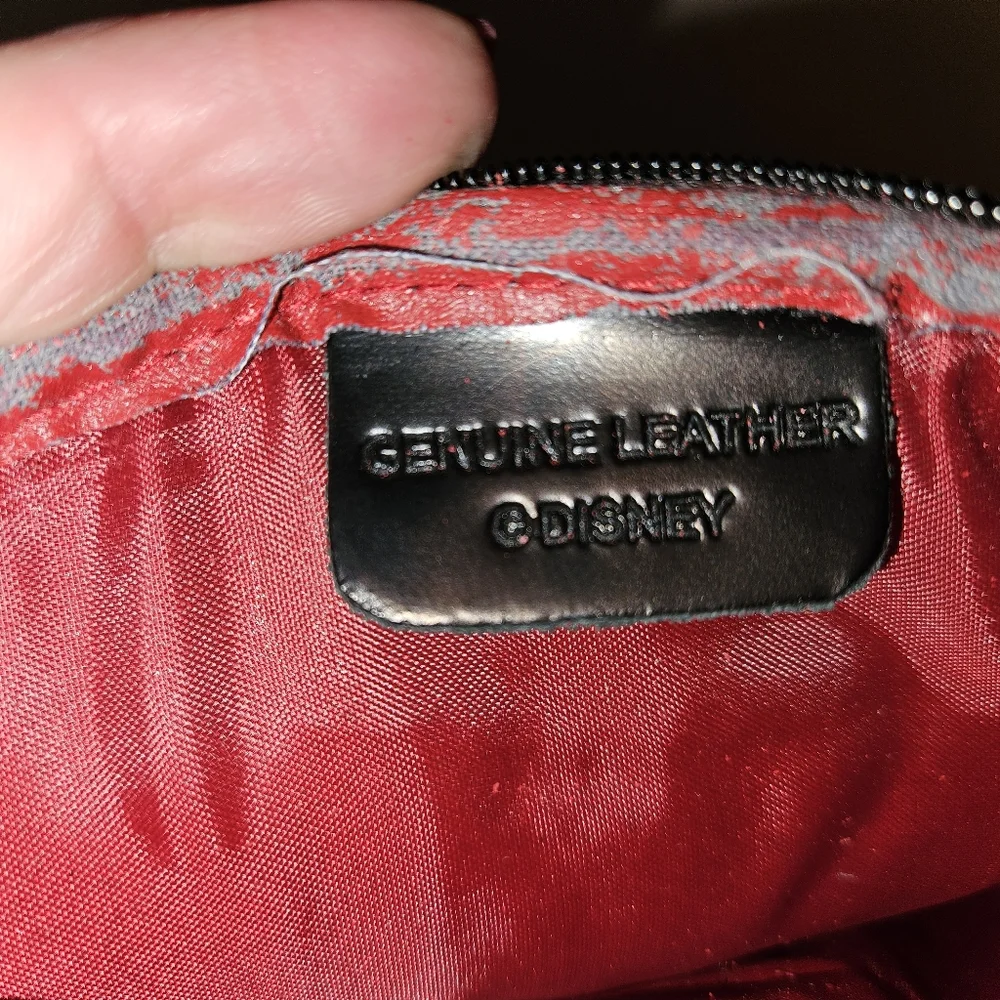 Disney Store Minnie Mouse Genuine Leather Cosmetic Case – Black & Red – NWT